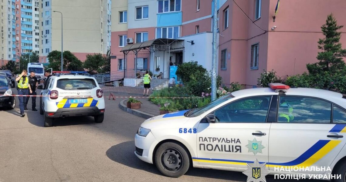 Новини Києва - У Києві дитина випала з вікна 21 поверху
