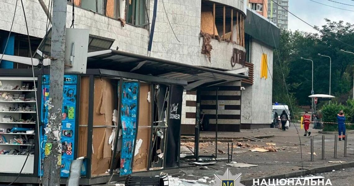 Новини Києва - У Києві пограбували магазин, який постраждав під час атаки РФ
