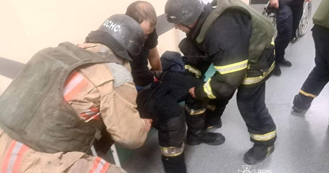 Новини України - У Нікополі росіяни атакували рятувальників: п'ятеро постраждалих
