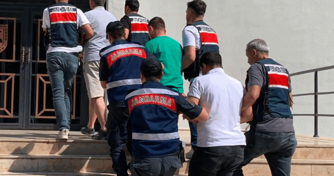 Новини світу - У Туреччині затримали понад 150 осіб за підозрою у зв'язках з ІДІЛ