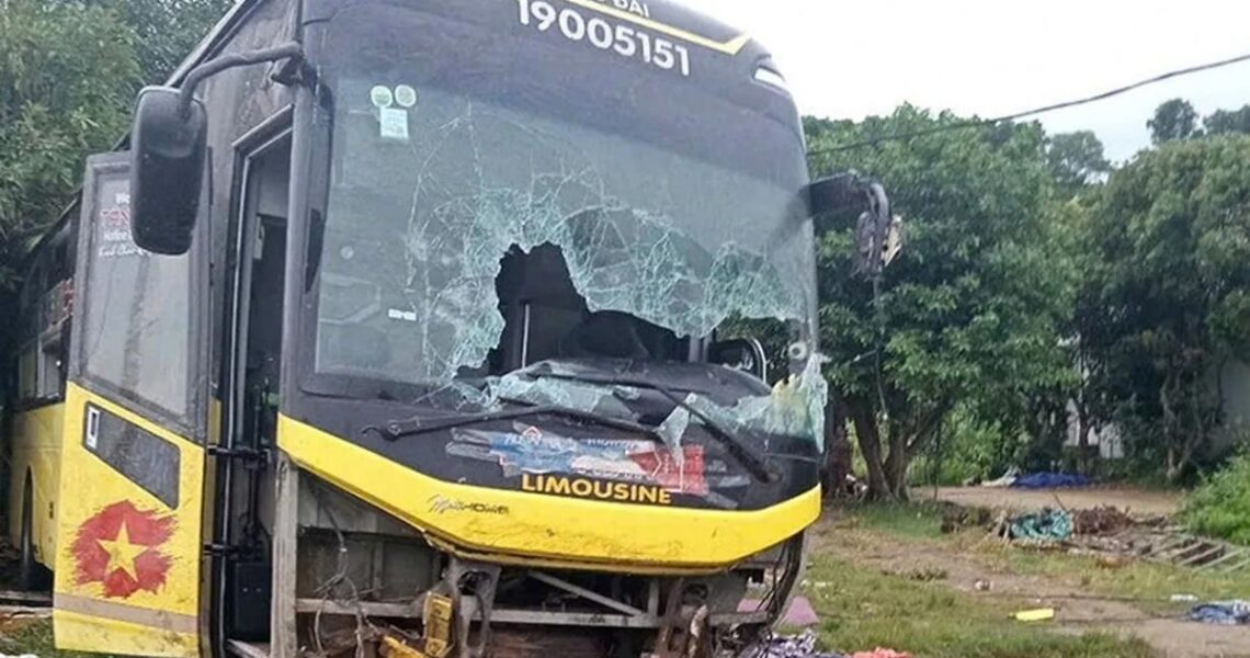 Новини світу - У В'єтнамі в ДТП потрапив автобус: дев'ять загиблих та 16 поранених