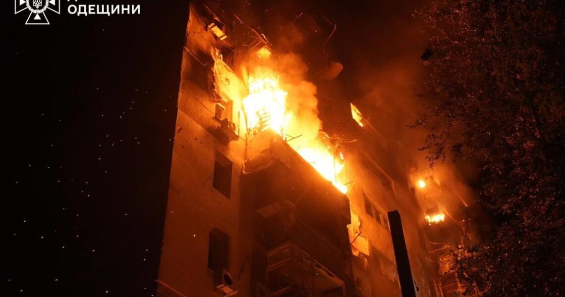 Новини України - Удар по Одесі: рятувальники показали наслідки