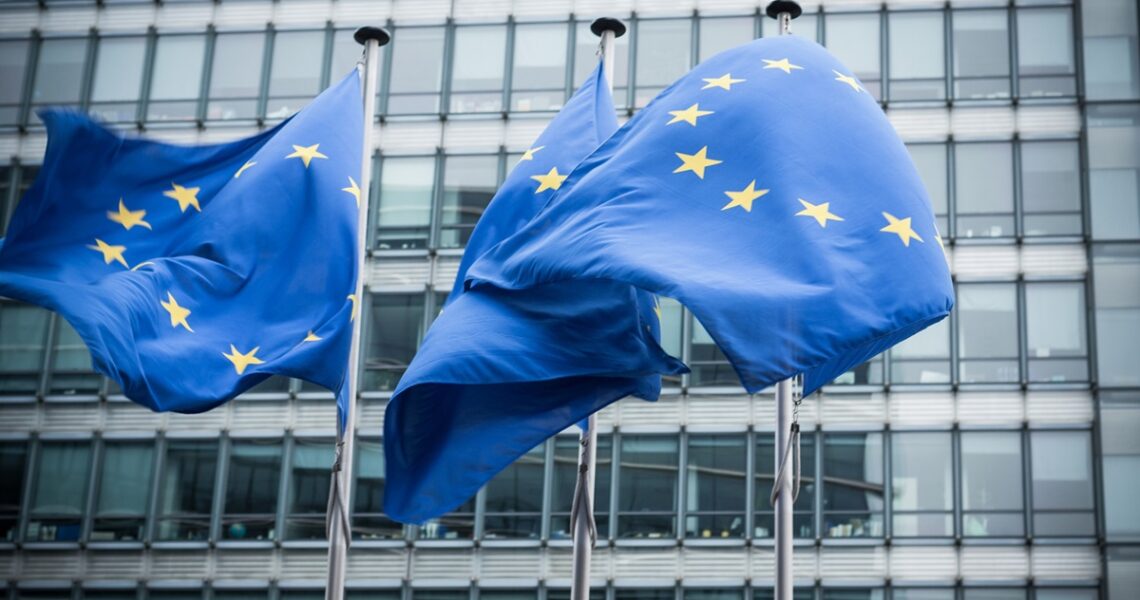 Новини світу - ЄС готує відповідь на 30% мита Трампа - ЗМІ