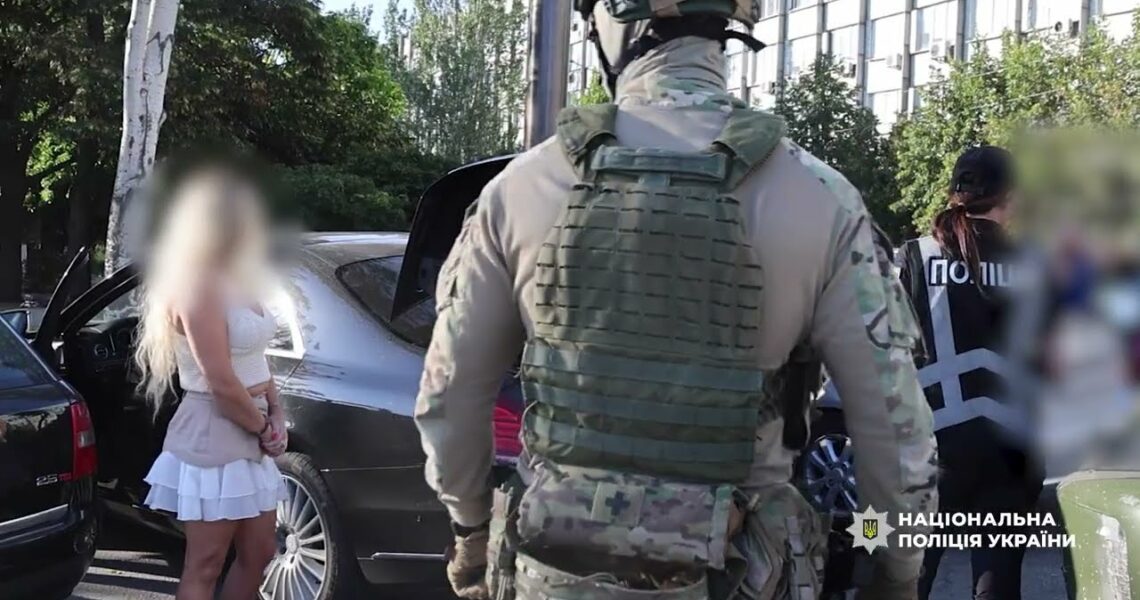 У Запоріжжі викрили угруповання на чолі з адвокаткою, яке сприяло чоловікам виїхати за кордон