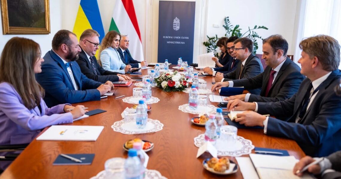 Новини світу - Київ і Будапешт обговорили розблокування вступу до ЄС