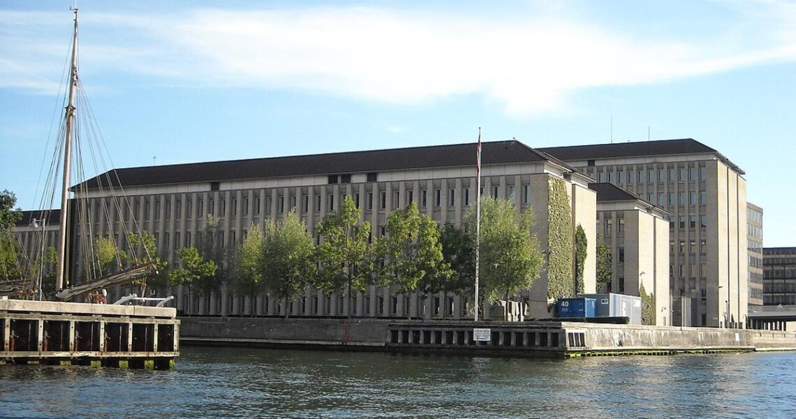 Новини світу - МЗС Данії викликало представника США через "секретну операцію" в Гренландії