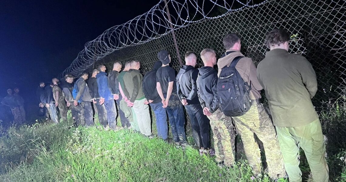 Новини України - На шляху до Словаччини спіймали 19 ухилянтів
