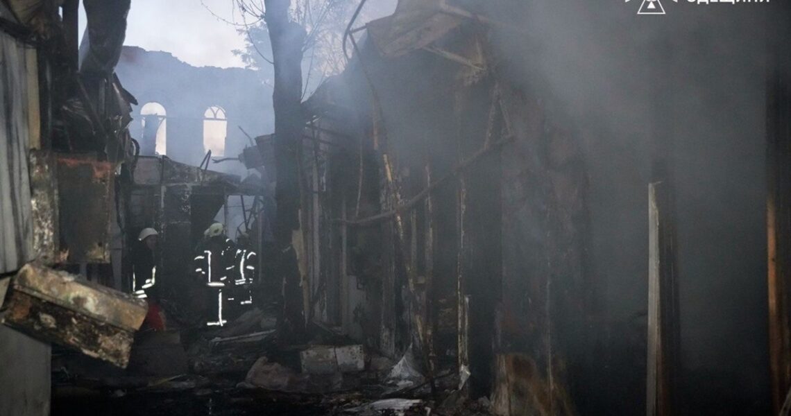 Новини України - Обстріл Одещини: горіли радіоринок і гуртожиток