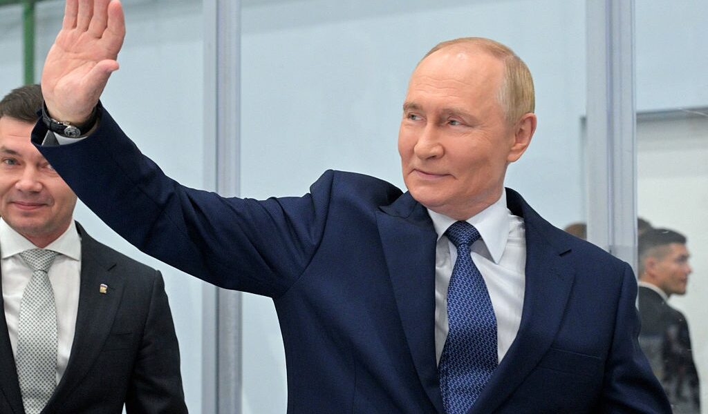 Новини світу - Оточення Путіна має вклади розміром, як третина бюджету Московської області