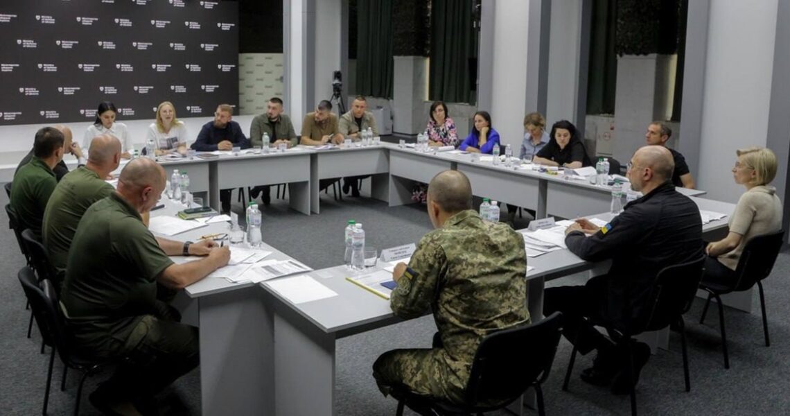 Новини України - Шмигаль анонсував "дорожню карту" для звільнених полонених