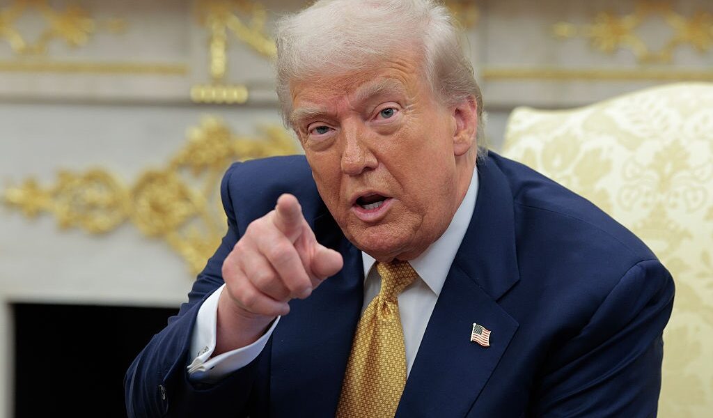 Новини світу - Трамп "відповів" на погрози Медведєва указом