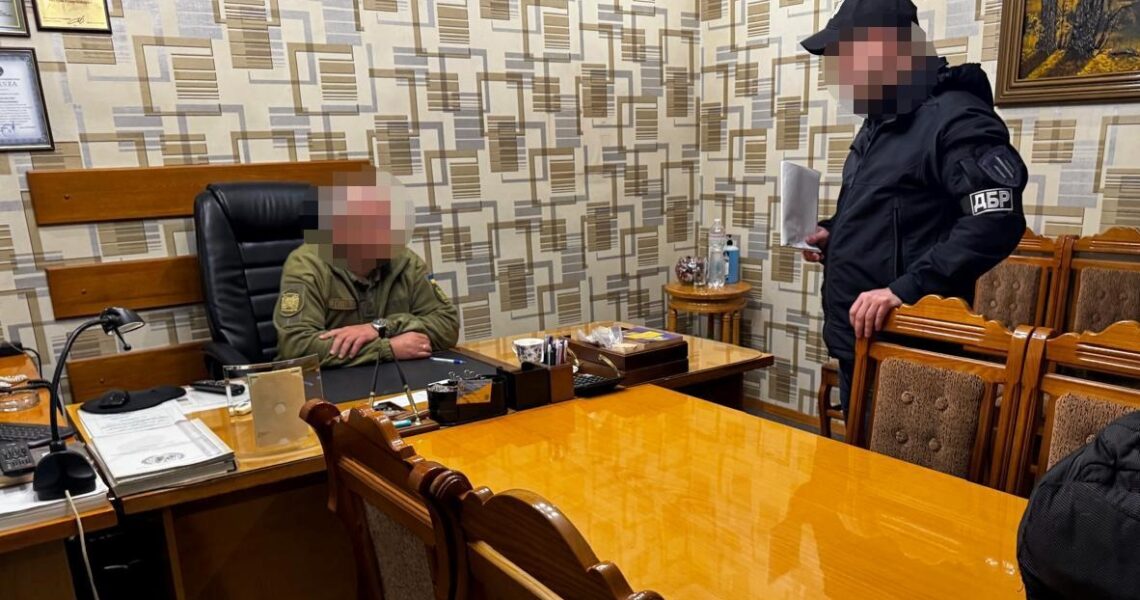 Новини України - У Харкові затримали керівництво колонії за знущання над засудженими