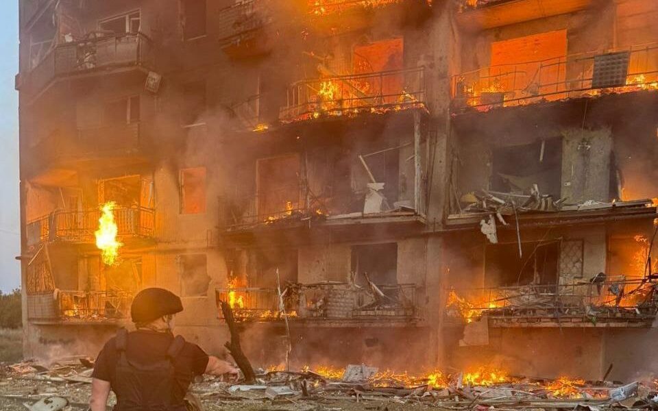 Новини України - У Костянтинівці масштабні пожежі після атаки Росії