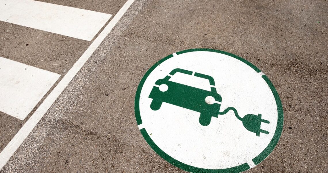Авто новини - В Україні рекорд із продажу електромобілів