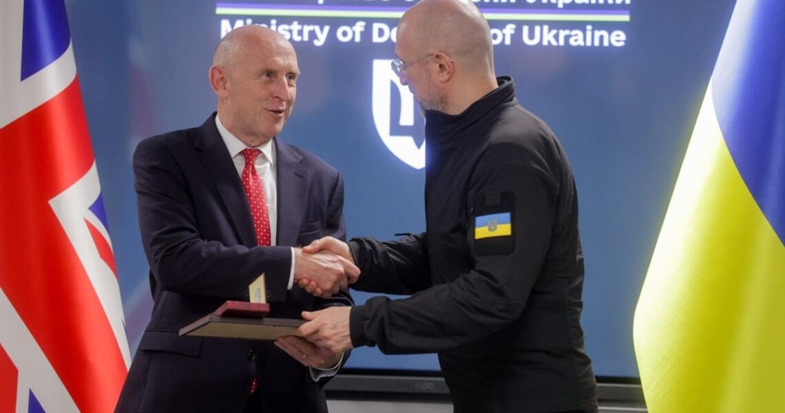 Новини України - Міністри оборони України та Британії провели важливу зустріч