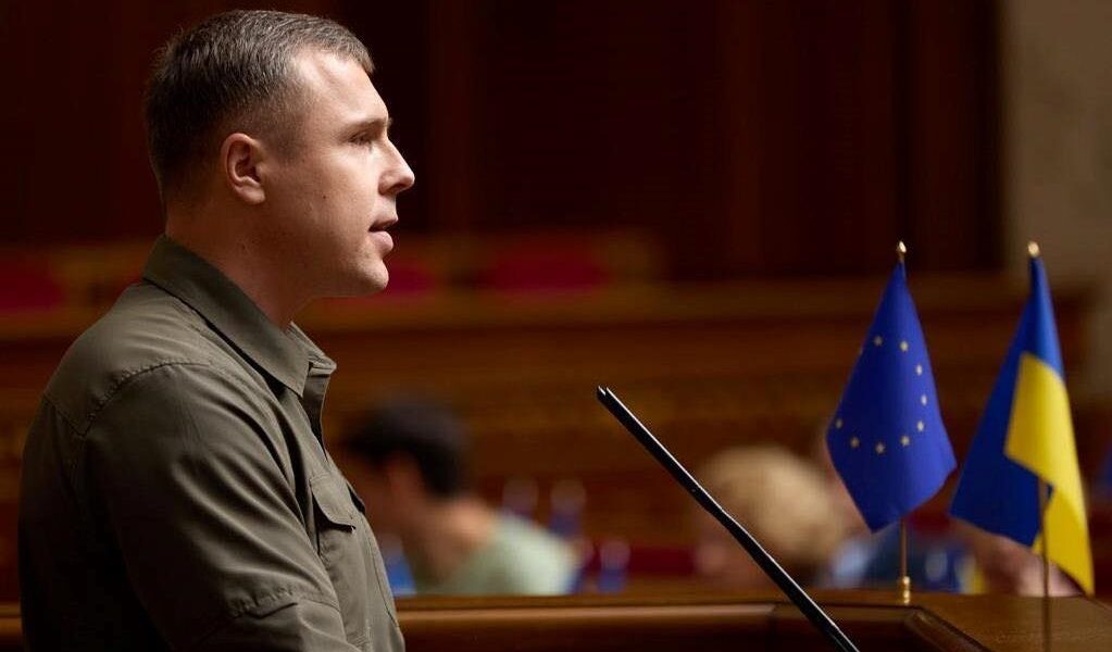 Новини України - Вбивця Парубія планував отримати гроші і втікти за кордон - нардеп
