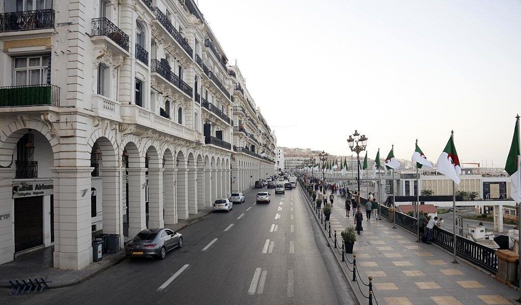 Новини світу - Алжир вимагає у Франції репарації "за злочини колоніалізму"