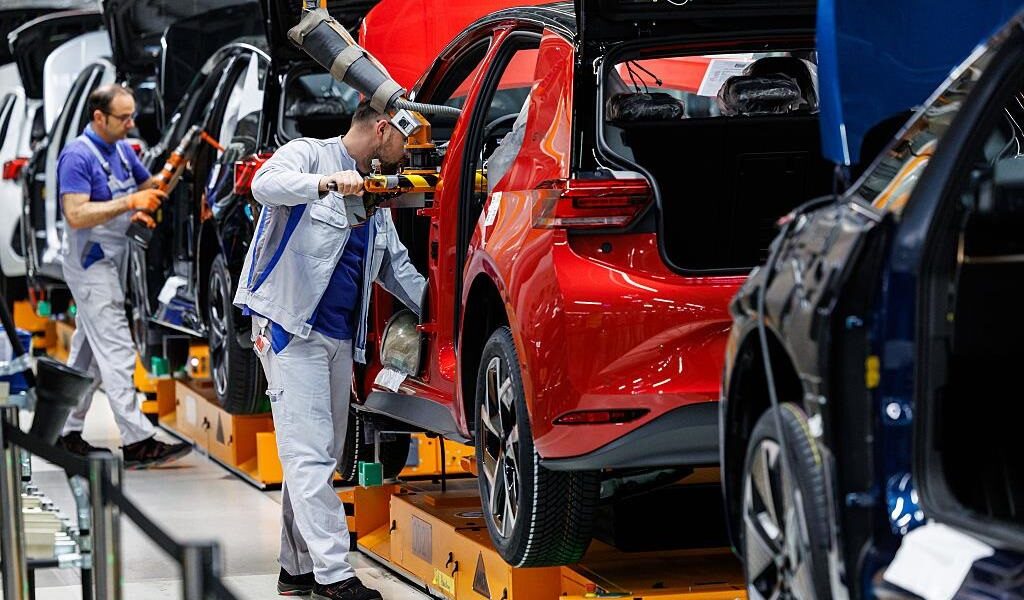 Новини бізнесу - Автовиробники Німеччини переживають найбільший обвал за останні 15 років