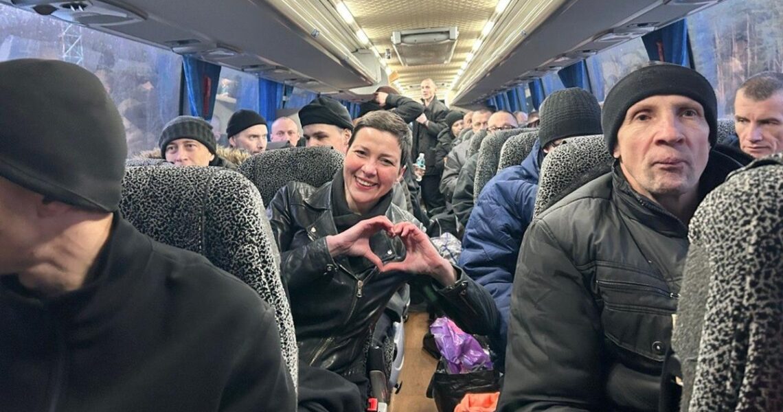 Новини України - Білорусь передала Україні 114 цивільних громадян