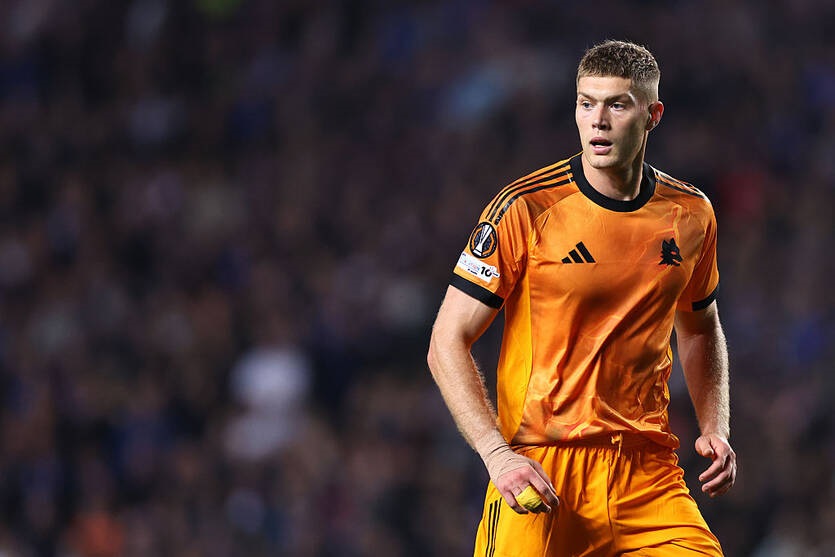 Новини спорту - Довбик близький до переїзду в Англію - Рома вже веде переговори