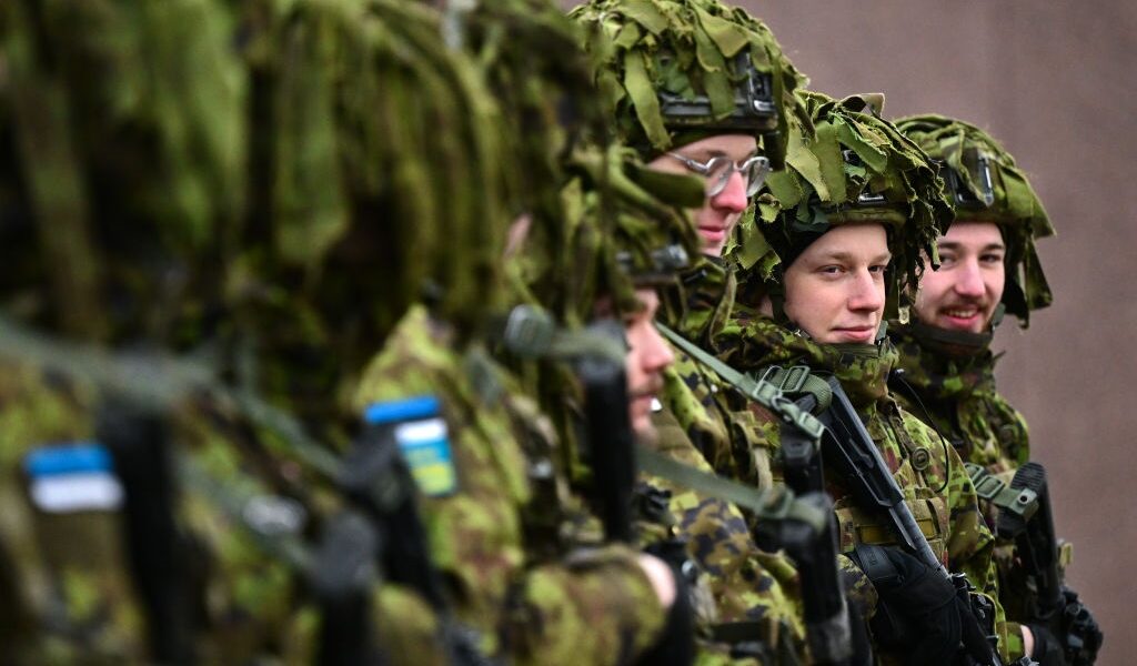 Новини світу - Естонія збільшить призов з 2027 року