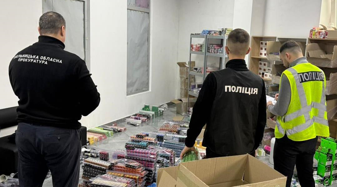Новини України - Хмельничанин налагодив нелегальне виробництво електронних сигарет