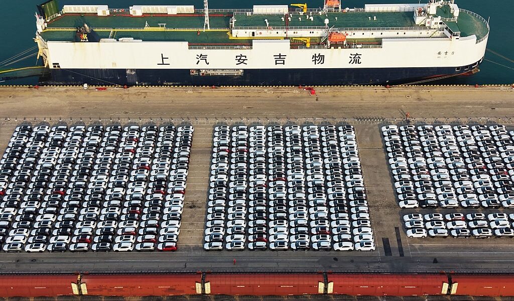 Авто новини - Китай удвічі скоротив постачання авто до Росії