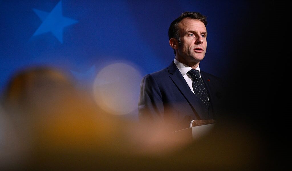 Новини світу - Коаліція охочих продовжить роботу у січні - Макрон