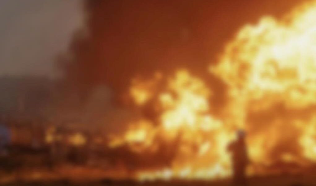 Новини України - На об'єктах Укрнафти зупинена робота через обстріл