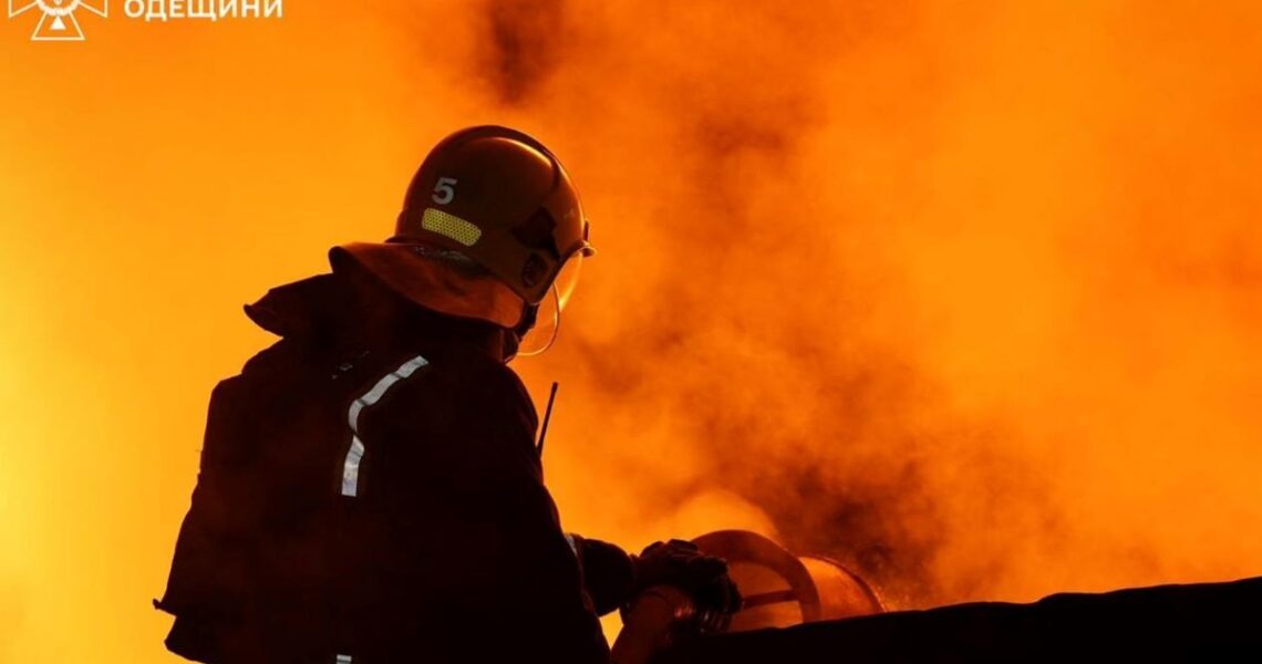 Новини України - На Одещині через удар РФ виникло кілька пожеж