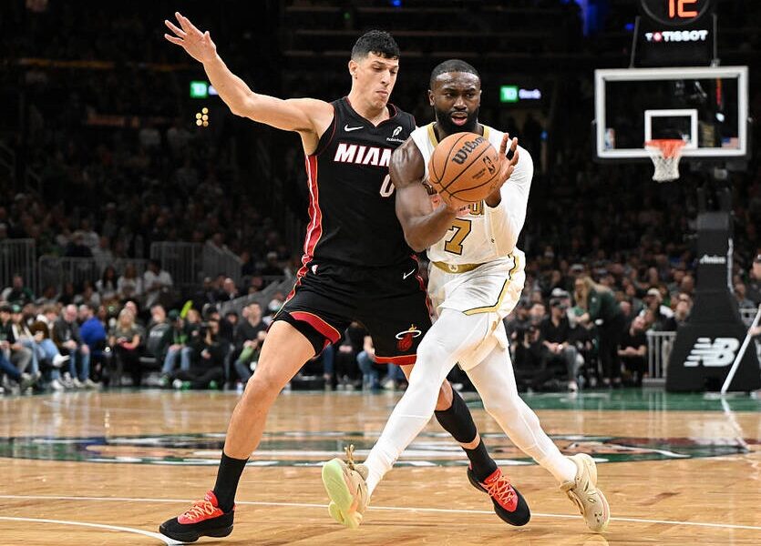 Новини спорту - НБА: Бостон впевнено переміг Майамі