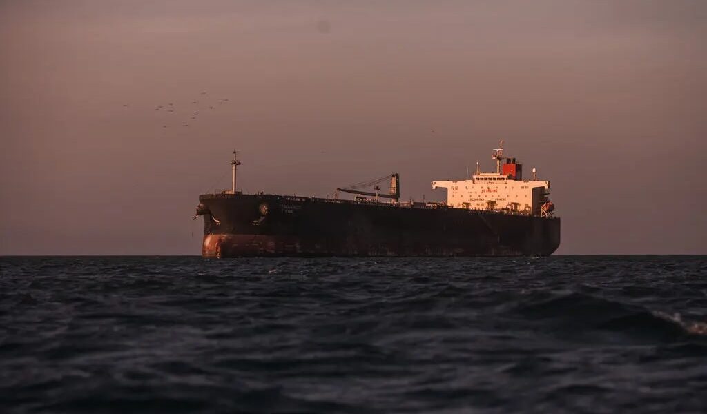 Новини світу - Погрози Трампа: Венесуела вивела в море військові кораблі