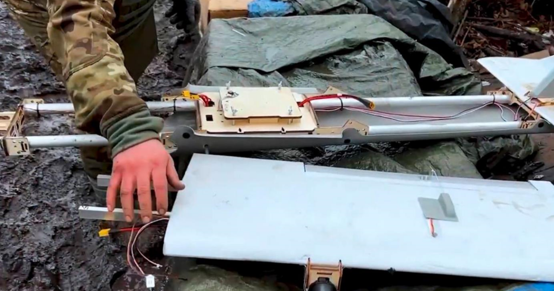 Новини України - Росіяни почали встановлювати Starlink на дрони Молнія