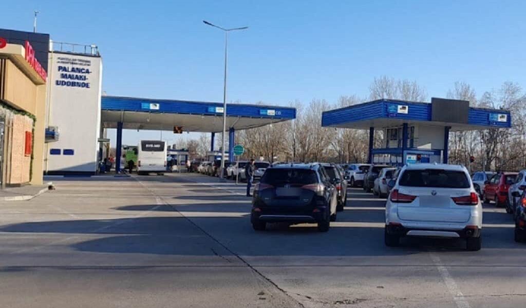 Новини України - Рух на трасі Одеса-Рені та роботу пунктів пропуску з Молдовою ускладнено