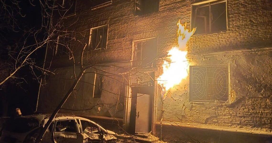 Новини України - У Чернігові БПЛА вибухнув біля багатоповерхівки