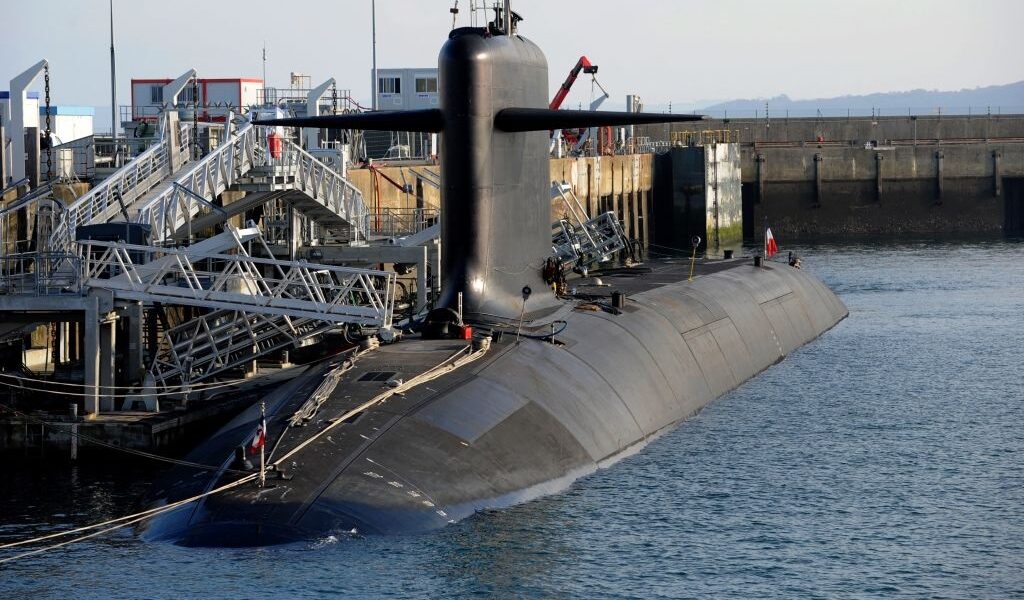 Новини світу - У Франції відкрили вогонь по дронах над базою атомних субмарин - ЗМІ