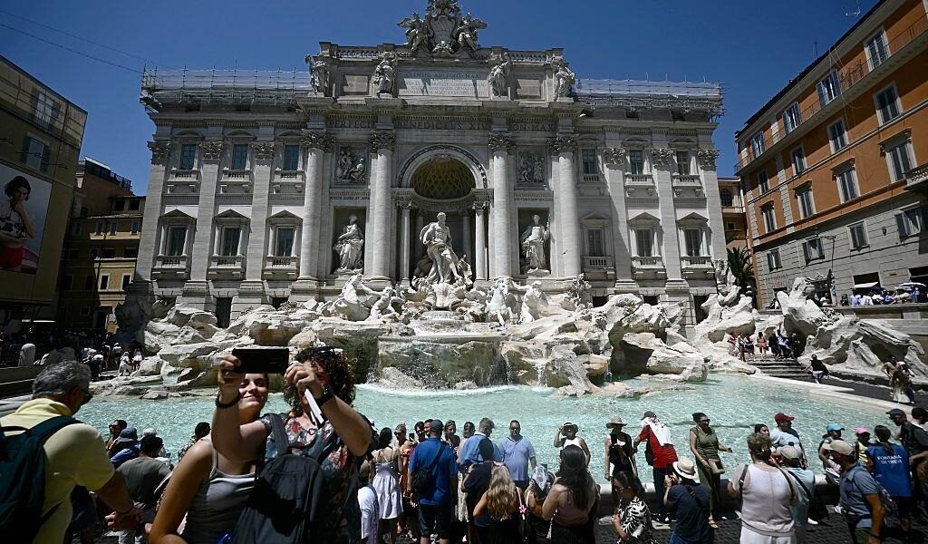 Новини світу - У Римі зроблять платним доступ до знаменитого фонтану