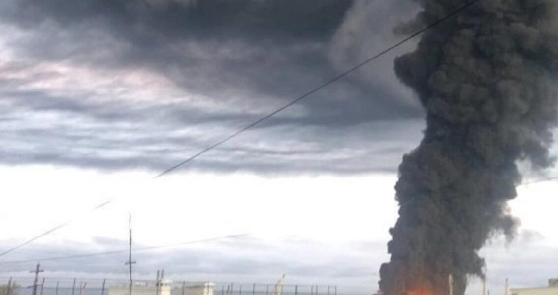 Новини України - В Криму вночі гриміли вибухи - соцмережі