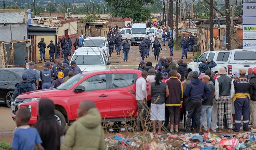 Новини світу - В ПАР сталася масштабна стрілянина в таверні: девять загиблих