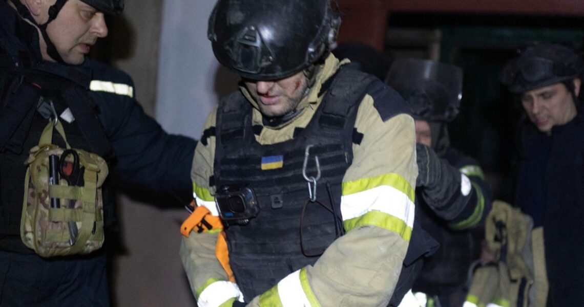 Новини України - Їхали на виклик: росіяни атакували FPV-дроном рятувальників на Донеччині