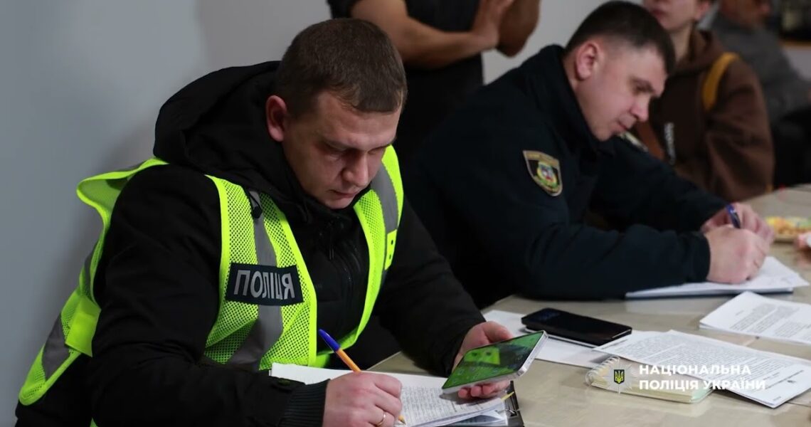Незаконний перетин кордону та легалізація в Україні: поліцейські викрили злочинну схему
