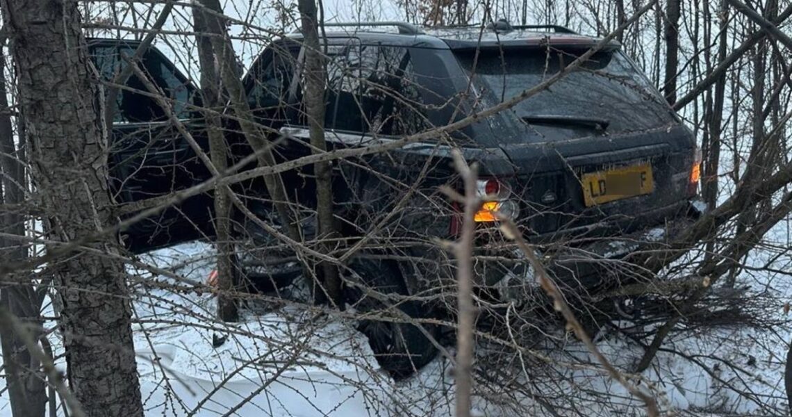 Новини України - Авто з ухилянтами збило прикордонника, намагаючись потрапити до Румунії