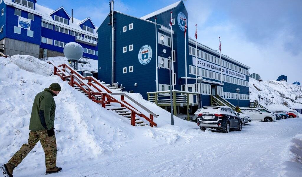 Новини світу - Данія і Швеція відправили військових в Гренландію на тлі погроз Трампа