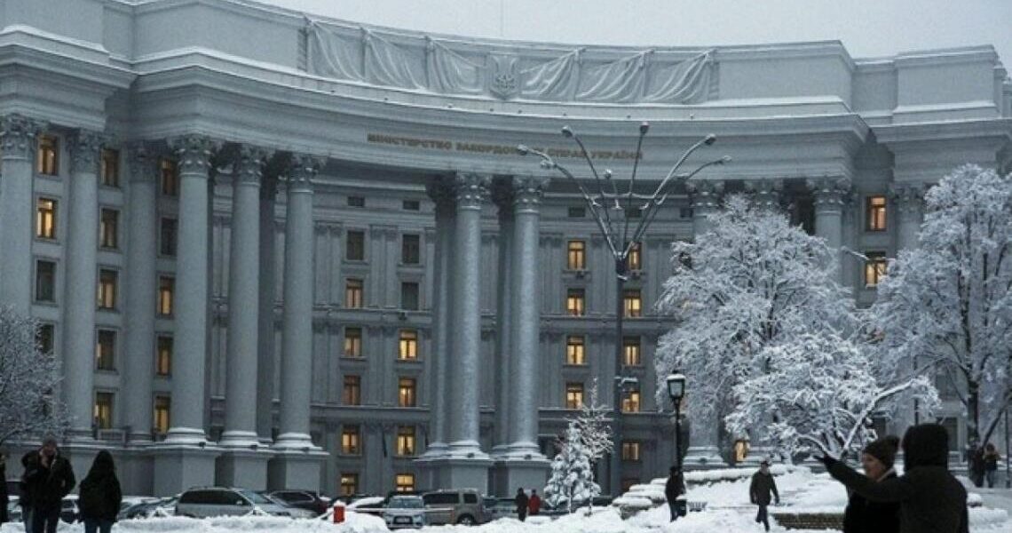 Новини світу - МЗС радить українцям виїжджати з Ірану