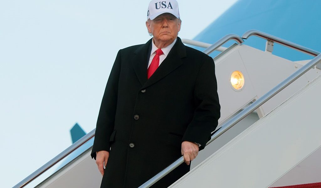 Новини України - Трамп знову атакує Зеленського. Перемовини і Давос