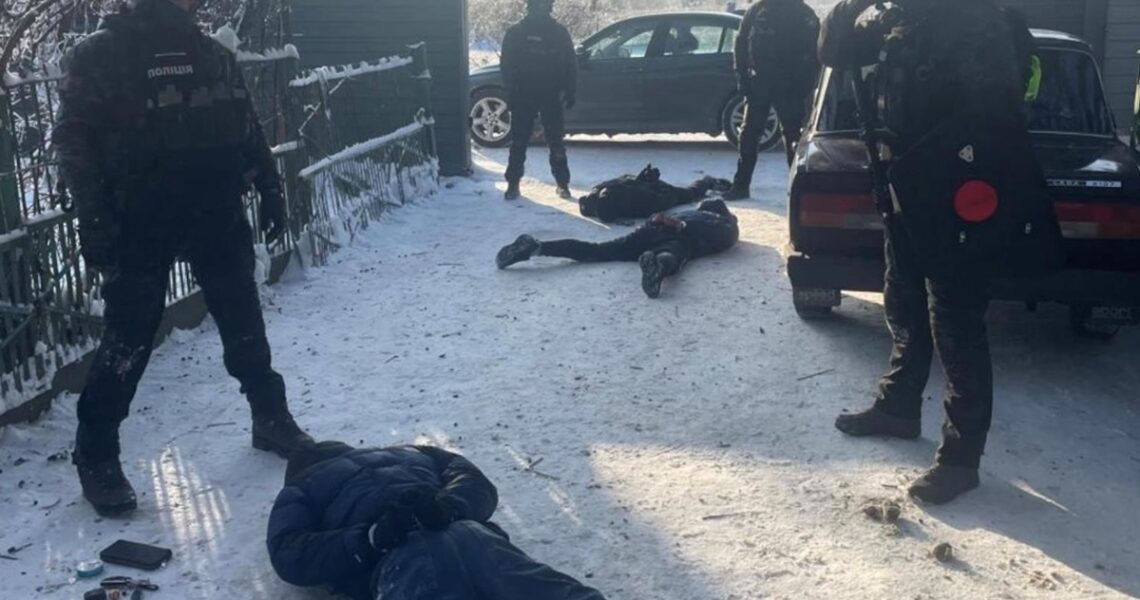 Новини України - У трьох регіонах України за вимагання затримано 13 осіб