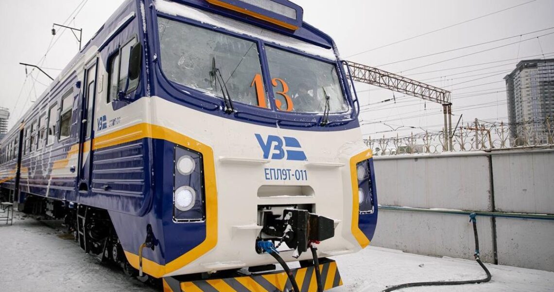 Новини України - Укрзалізниця через непогоду відправила кілька поїздів з затримками