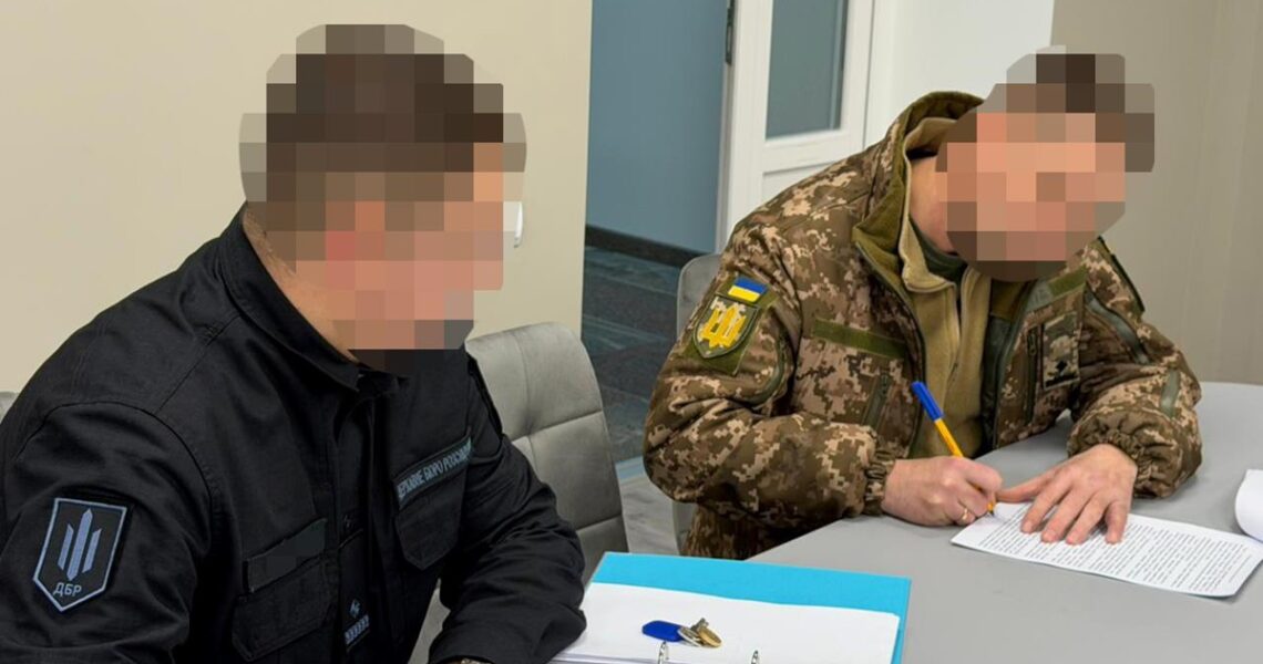 Новини України - В Миколаєві офіцера ТЦК підозрюють у побитті військовозобов'язаних