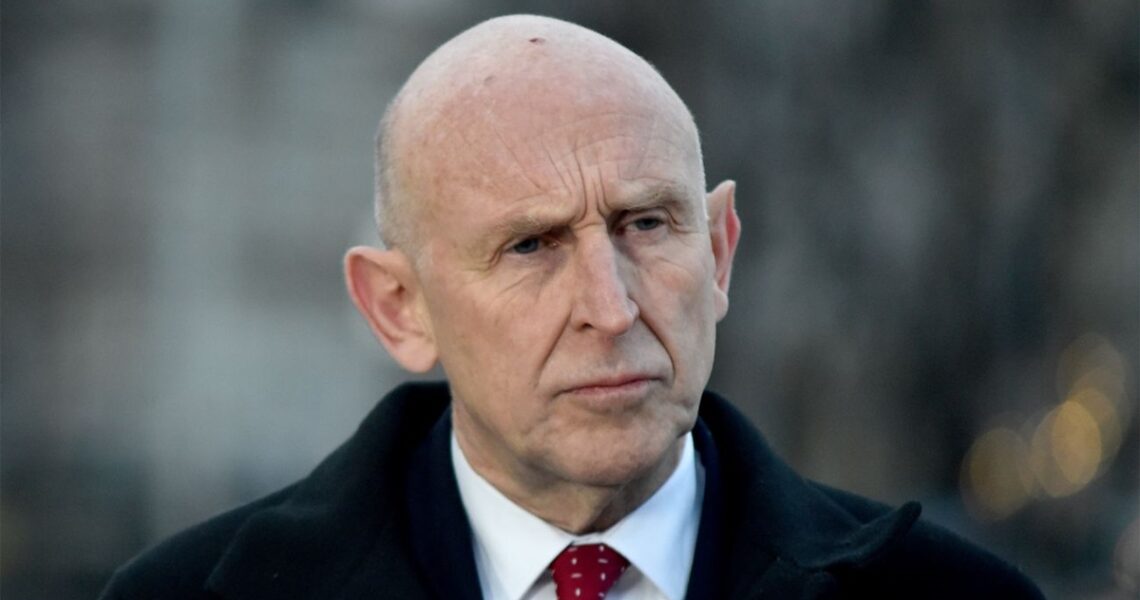 Новини світу - Війська Британії допомогли США захопити танкер під прапором РФ - Гілі