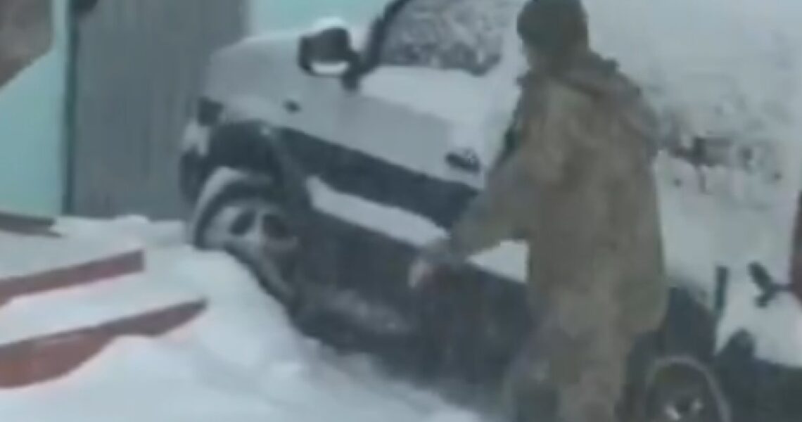 Новини України - Військовий застосував газовий балончик проти дівчинки: в ТЦК відреагували